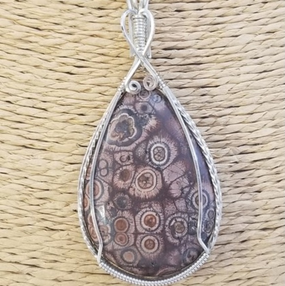 More Wire Wrapped Pendants - Picture 8 of 9